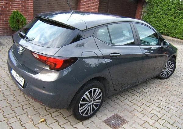 Opel Astra cena 39800 przebieg: 90800, rok produkcji 2016 z Zabrze małe 172